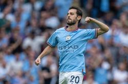 关于又见绝平！波士顿凯尔特人与利雅得新月鏖战至终场，莱万读秒救主的信息